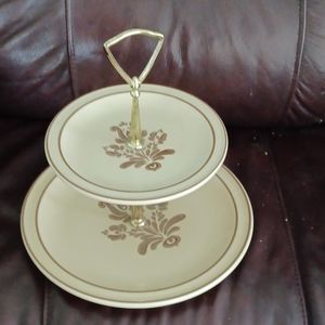 Pfaltzgraff Village tiered pastry plate
